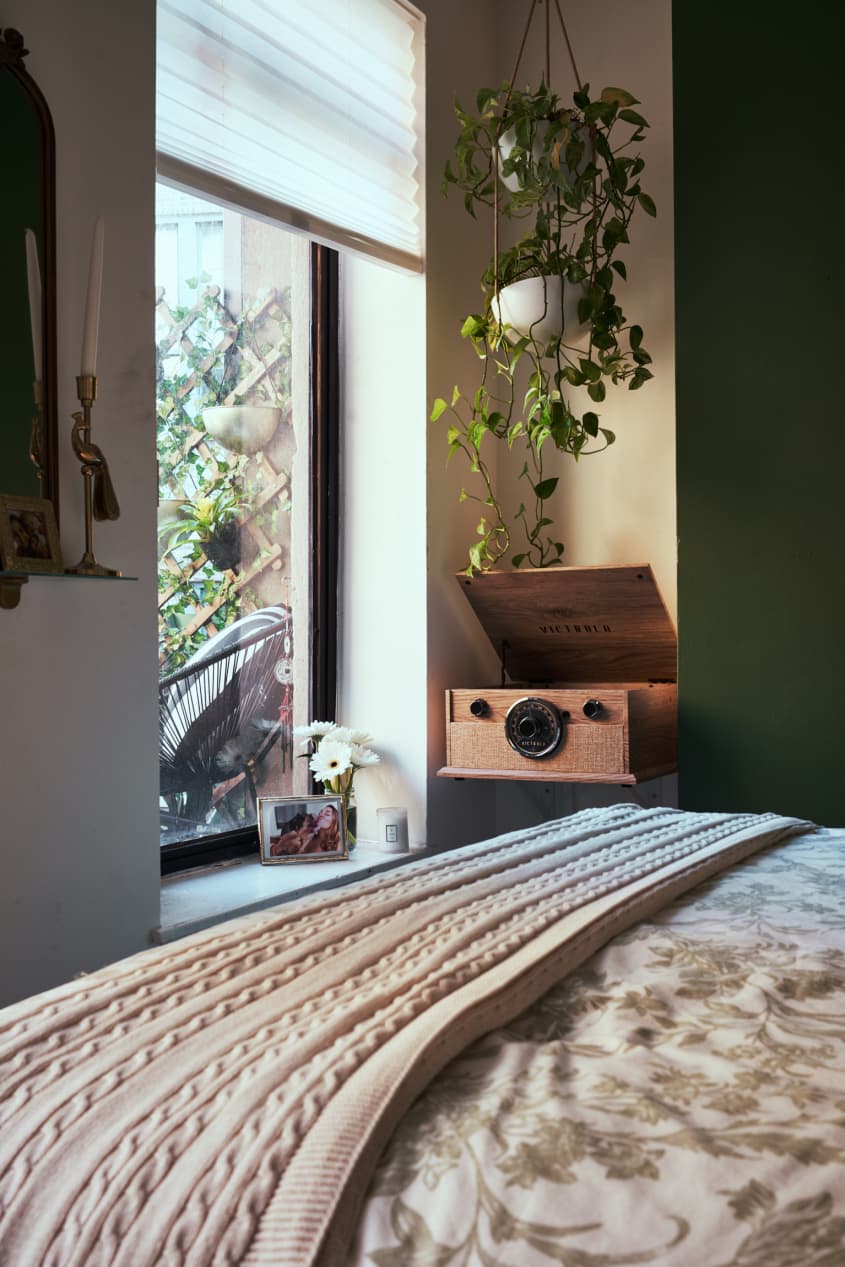 The Cuban Carrie Small NYC Rental Apartment Photos Apartment Therapy